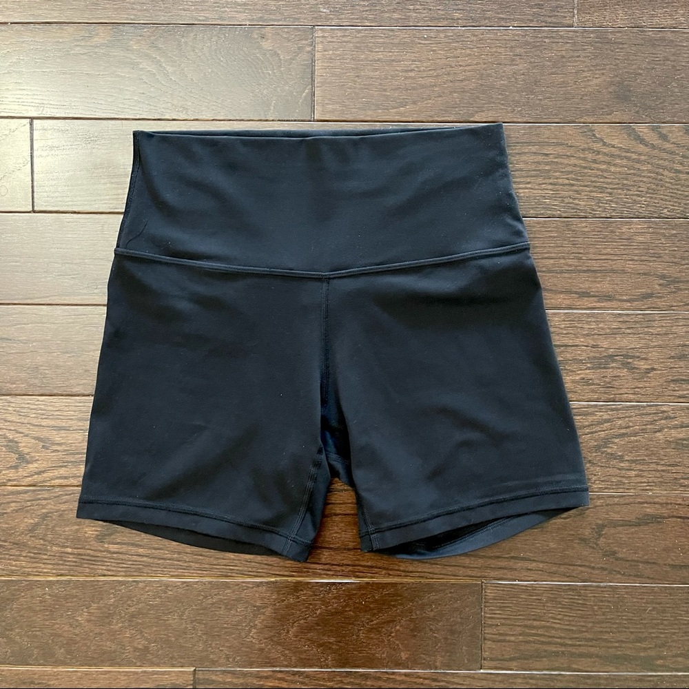 Lululemon Align HR Shorts 6” Size 8 Black